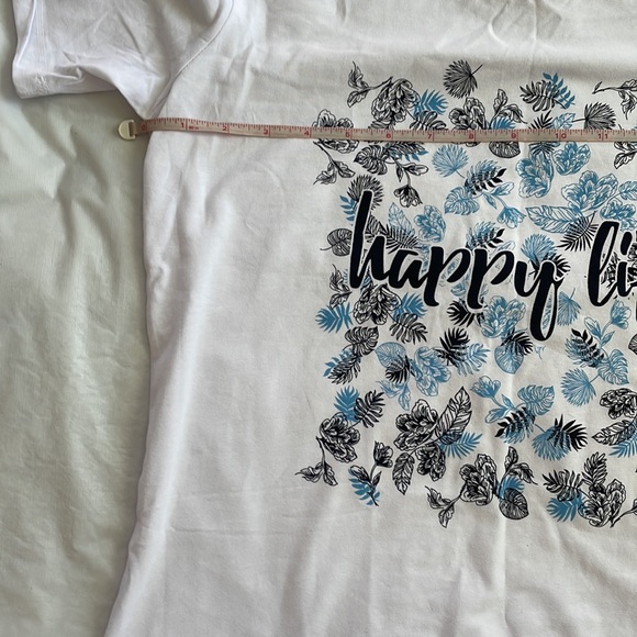 ESMARA T-Shirt with Short Sleeves in White Size Medium/8/10 NWOT 2/20$ - Picture 7 of 12